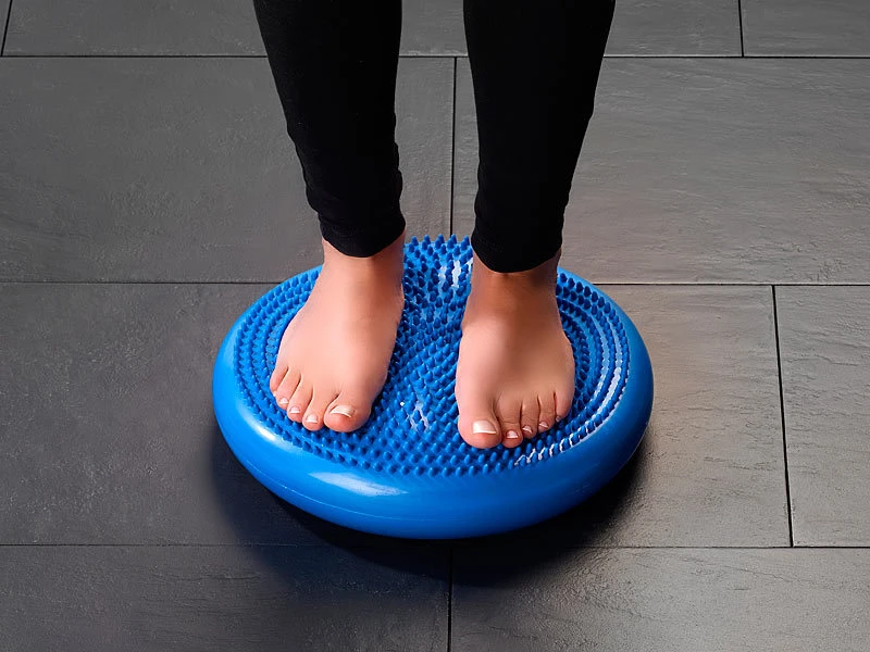 Newgen Medicals Balancekissen Übungen:Luftgefülltes Noppen-Sitzkissen & Balancekissen Für Yoga, Fitness & Co 2 Newgen Medicals Balancekissen Übungen:Luftgefülltes Noppen-Sitzkissen & Balancekissen Für Yoga, Fitness & Co – Bild 2