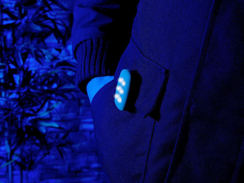 Lunartec LED Blinklicht:Kinetisches Clip-On-Sicherheitslicht Mit 6 LEDs, 15 Lumen, IPX8 6 Lunartec LED Blinklicht:Kinetisches Clip-On-Sicherheitslicht Mit 6 LEDs, 15 Lumen, IPX8 – Bild 6